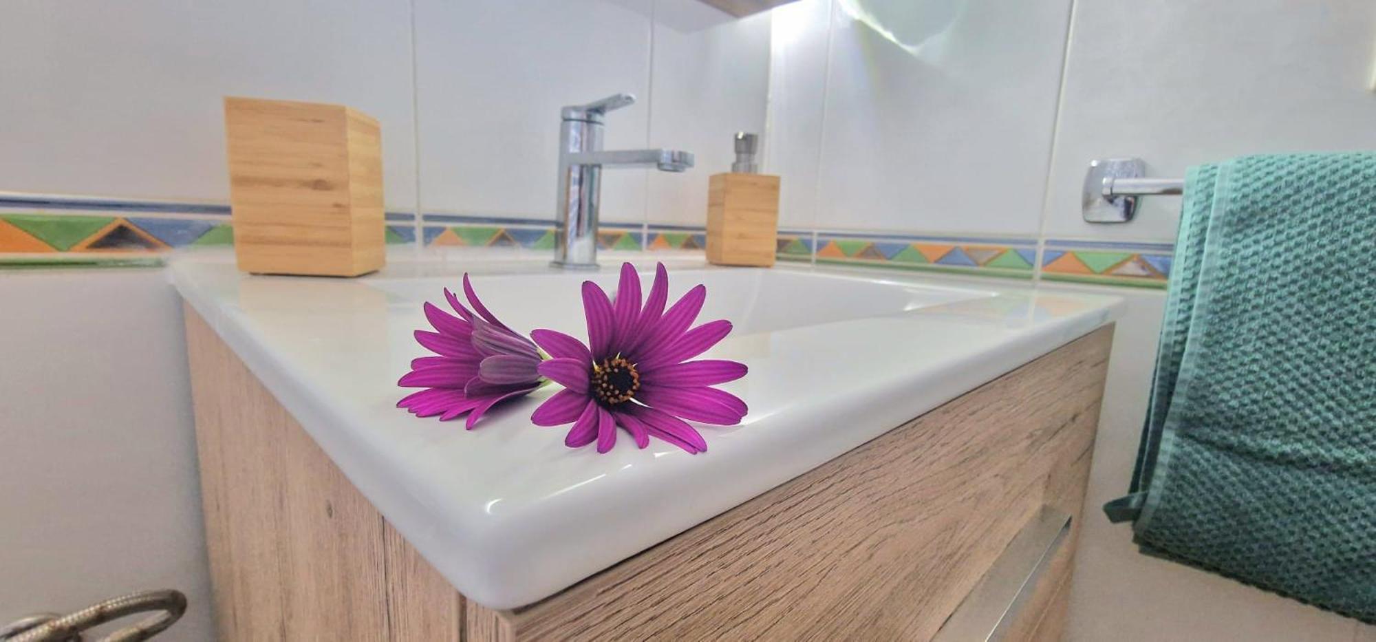 Spacious 3-Bedroom Duplex Apartment With Heated Pool & Ocean View In Los Cristianos, Arona Exterior foto